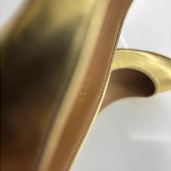 Sergio Rossi Gold pumps - Picture 5 of 7